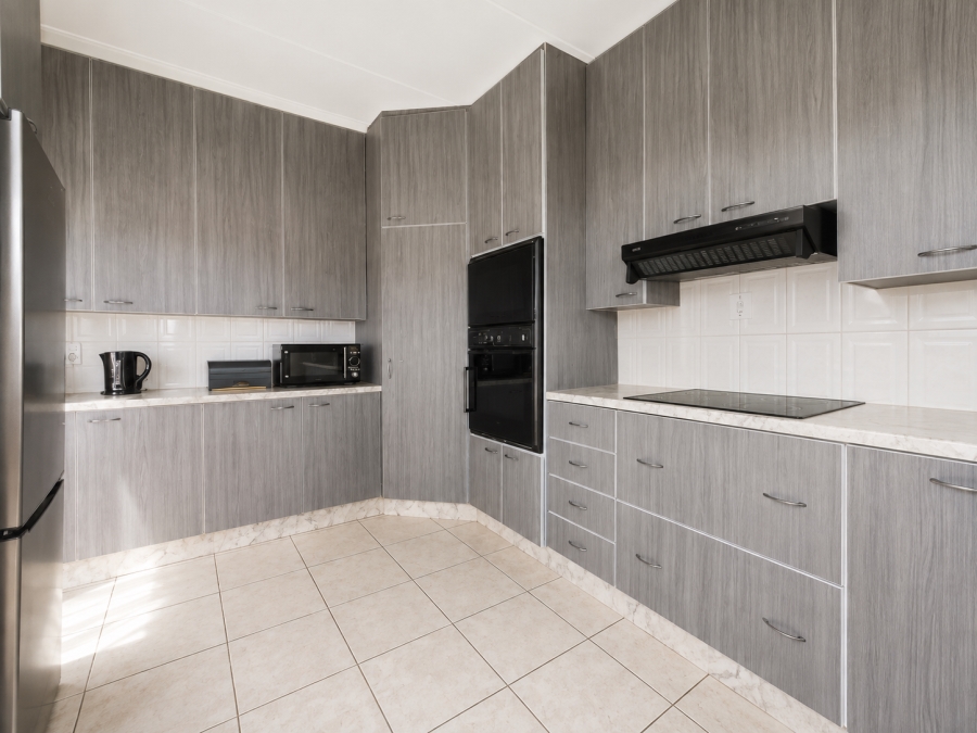 To Let 3 Bedroom Property for Rent in Aston Bay Eastern Cape